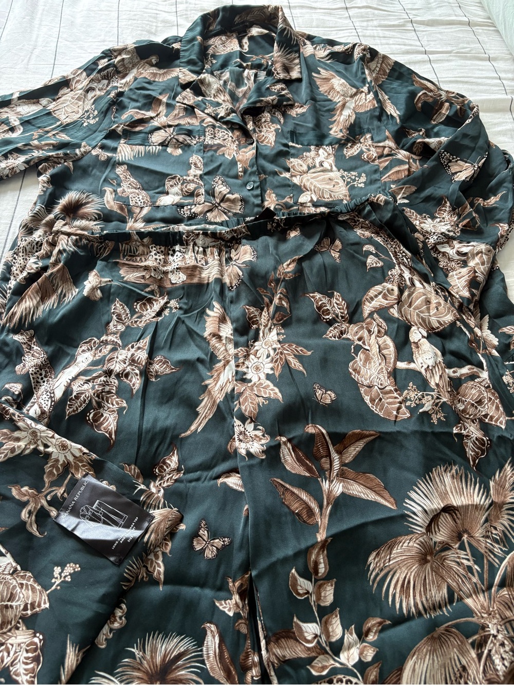 BR Jungle Print Satin Long Sleeve Pajama Set - Picture 2 of 7